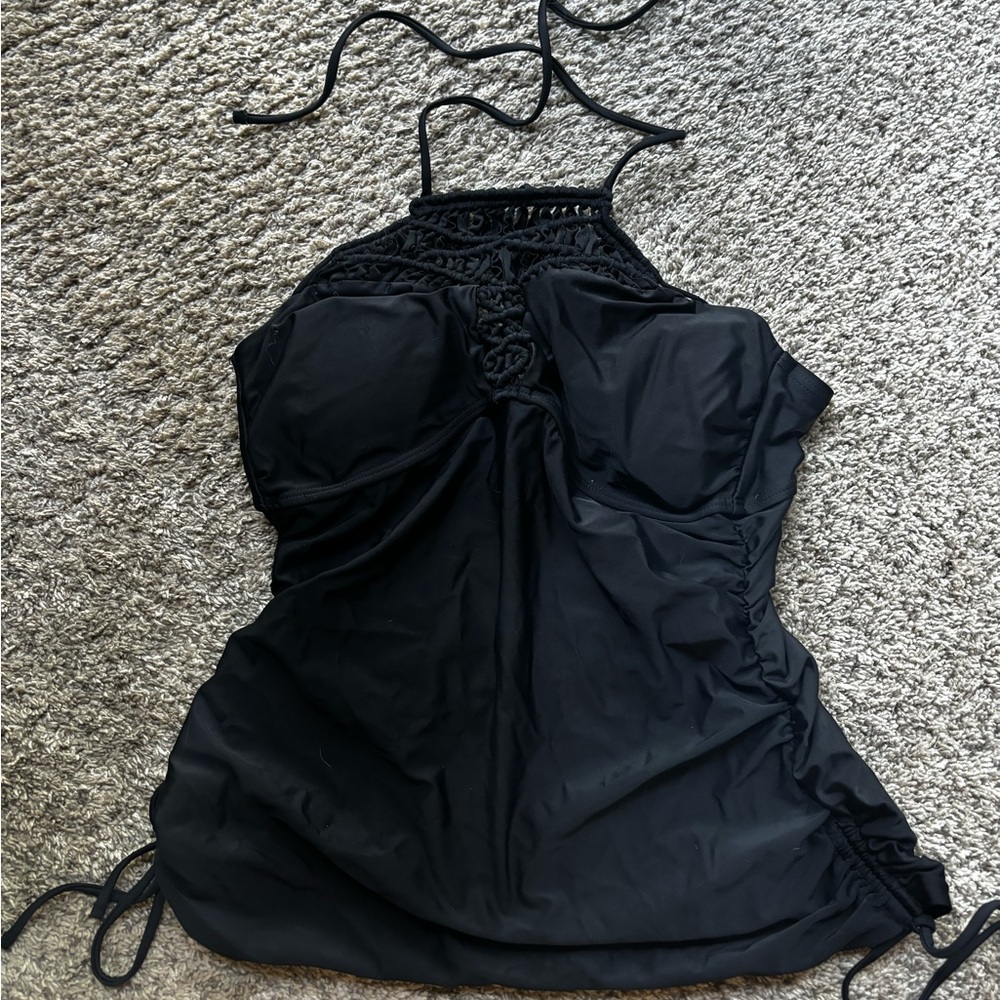 Black swim top size large